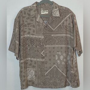 Retrofit Brand Mfg. XL Taupe & White Bandana-Print Short-Sleeve Button-Up Shirt